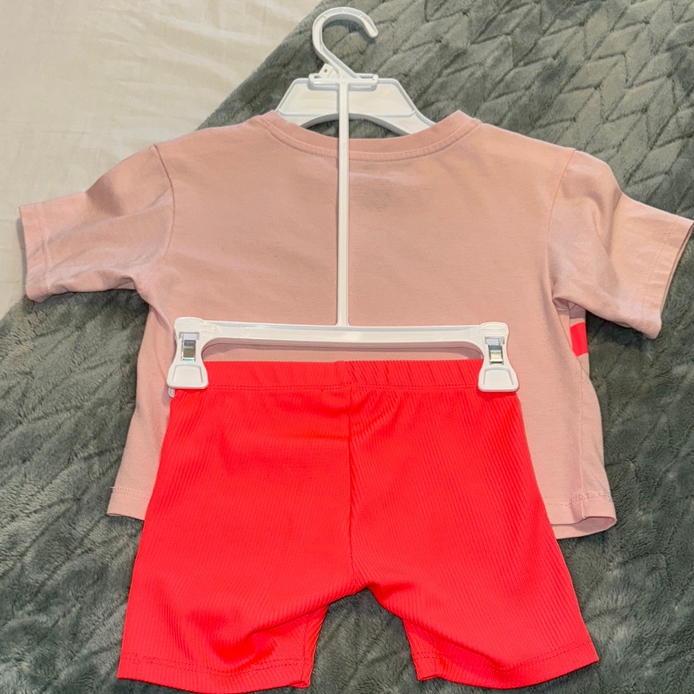 Nike Pink Red Geometric Logo Set - Picture 2 of 4